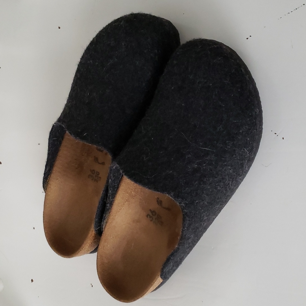 Birkenstock dark gray wool felt slip on clogs